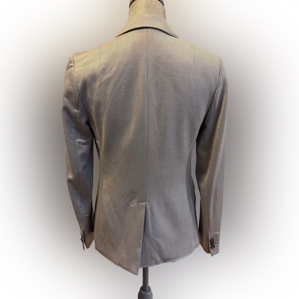 NWT Banana Republic Light Gray Blazer, Size 2 - Picture 4 of 10